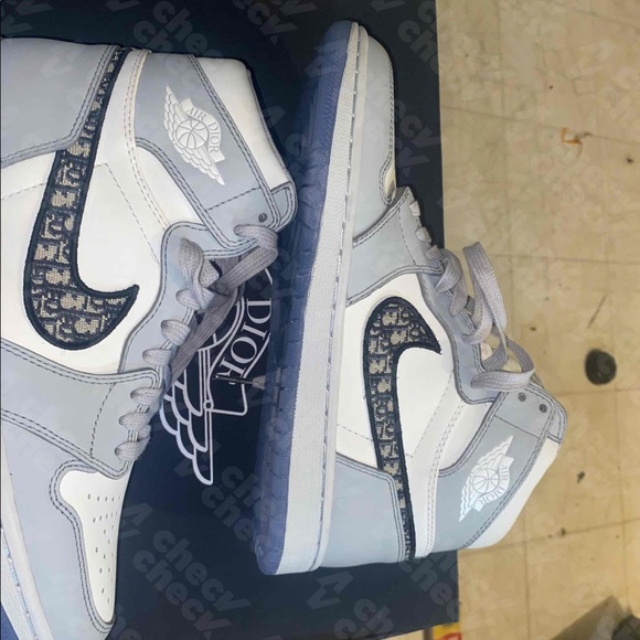 Dior Jordan 1 main image 8